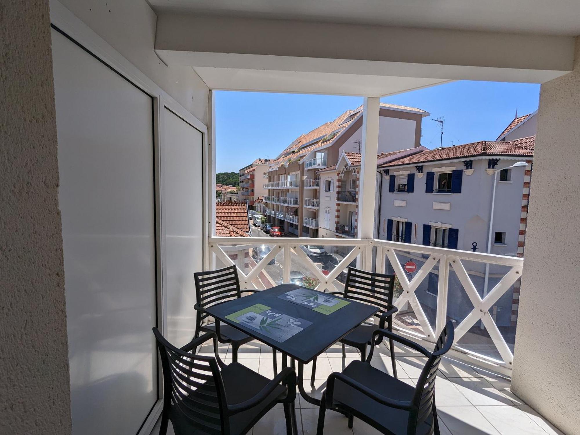 Arcachon Centre : Charmant T2 Avec Loggia, Parking Securise Et Proche Plage - Fr-1-420-61 المظهر الخارجي الصورة